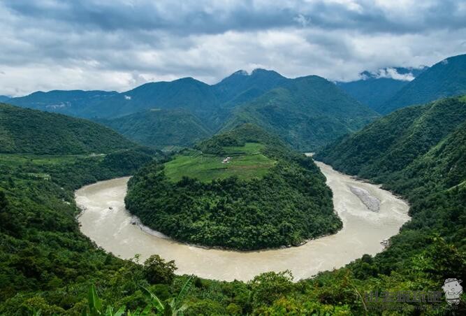 西藏林芝米林雅鲁藏布大峡谷半日游旅游攻略