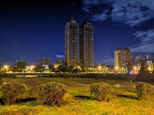 如何拍摄夜景光线-如何拍摄月亮夜景